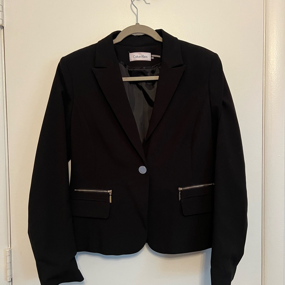 Calvin Klein Women's Elegant Black Blazer